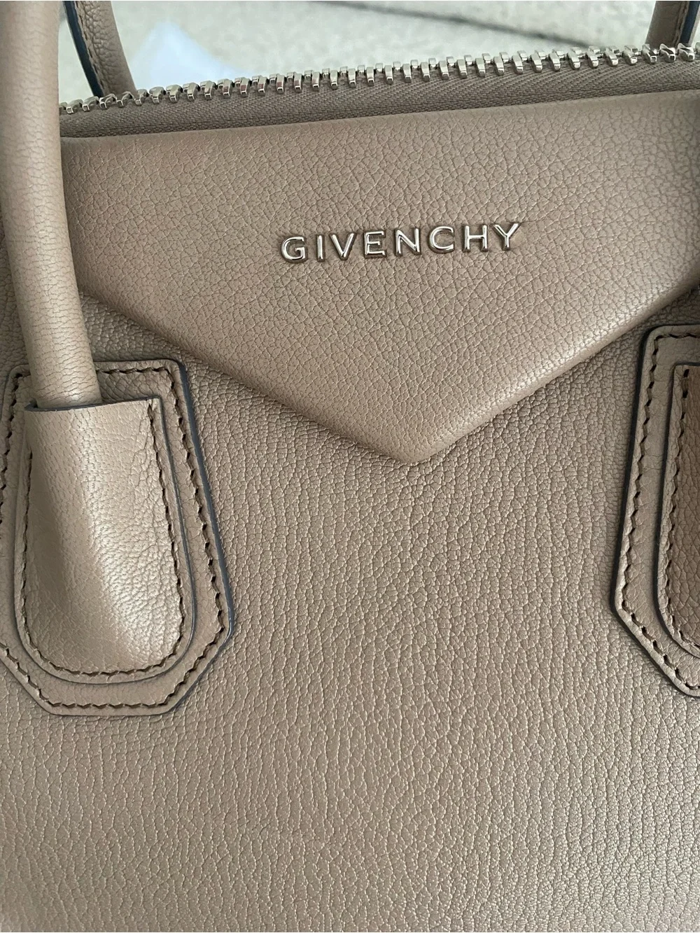 Givenchy Antigona Medium Sugar Linen Taupe Shoulder Top Handle Bag EUC
